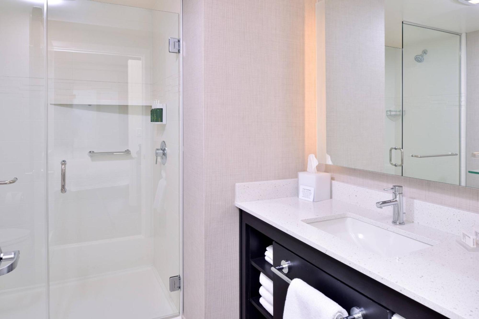 Residence Inn By Marriott Bakersfield West Екстериор снимка