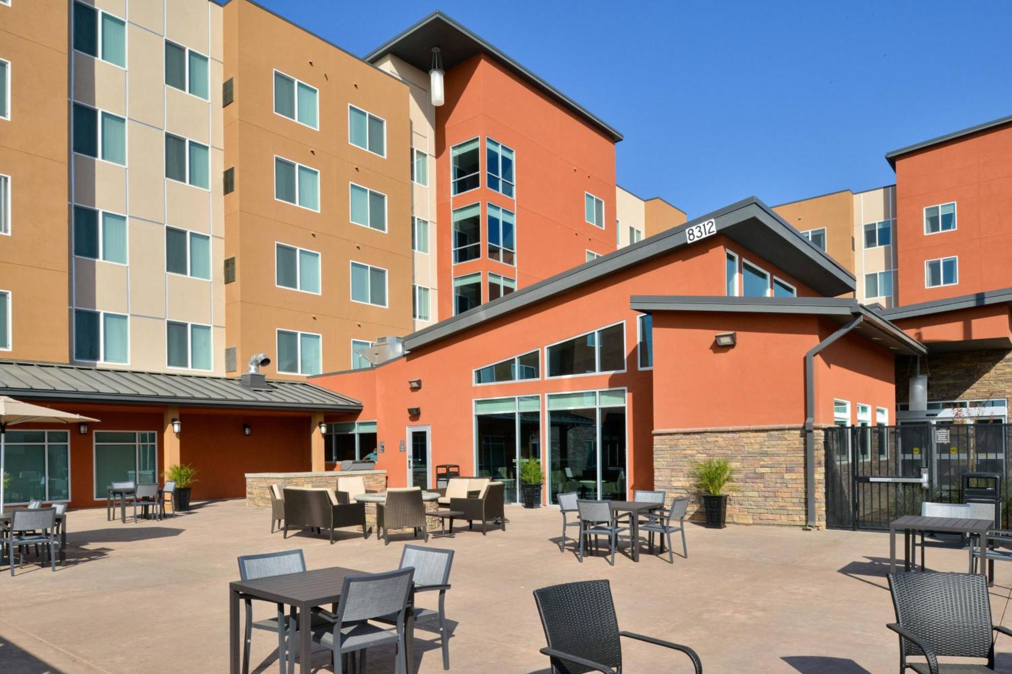 Residence Inn By Marriott Bakersfield West Екстериор снимка