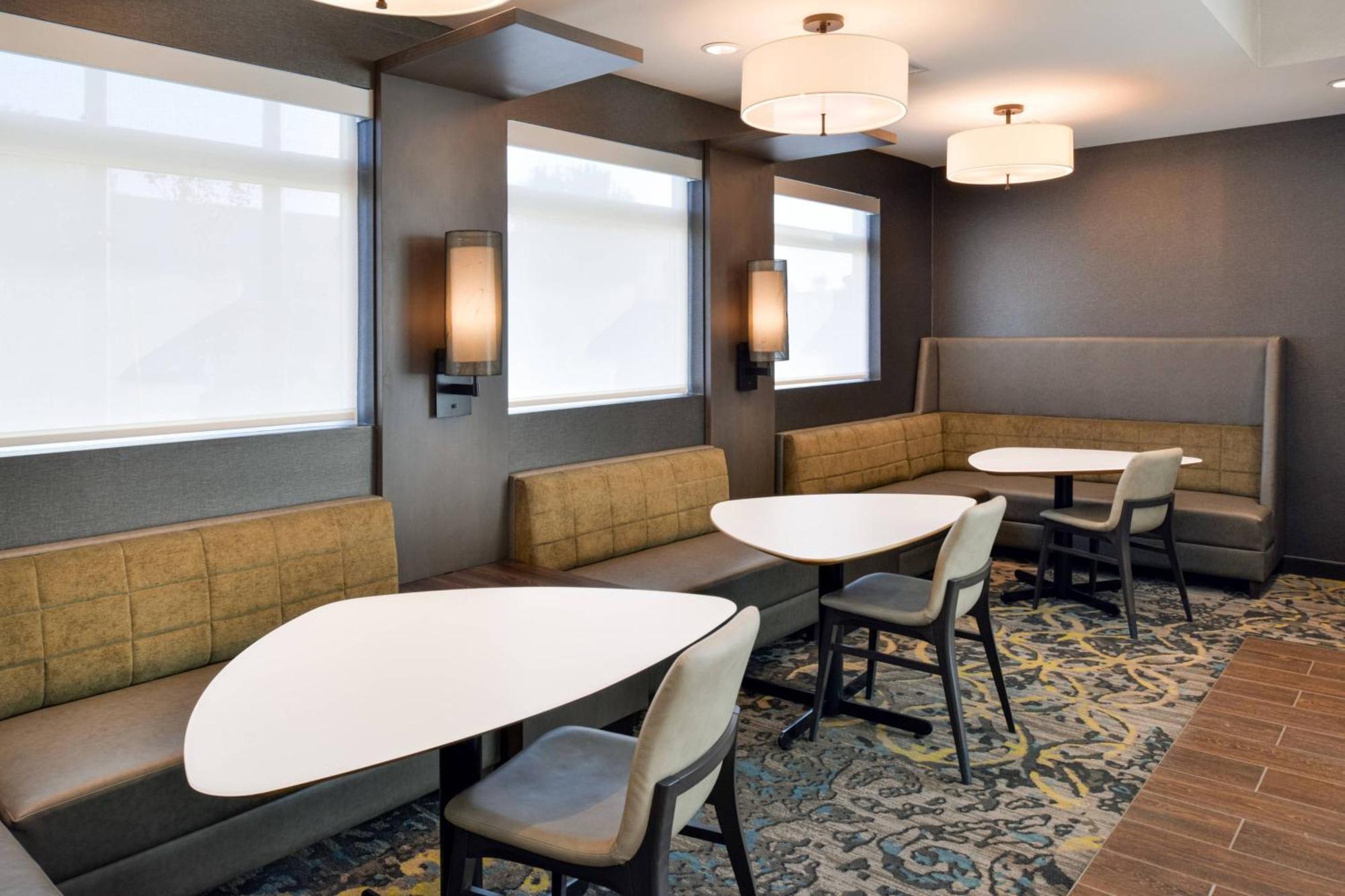 Residence Inn By Marriott Bakersfield West Екстериор снимка
