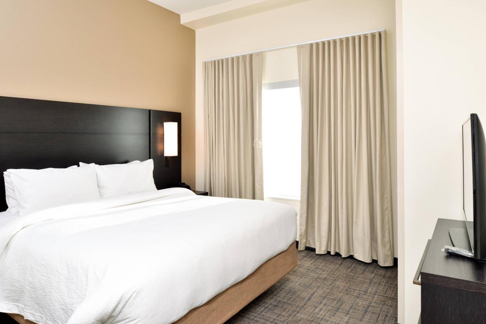 Residence Inn By Marriott Bakersfield West Екстериор снимка