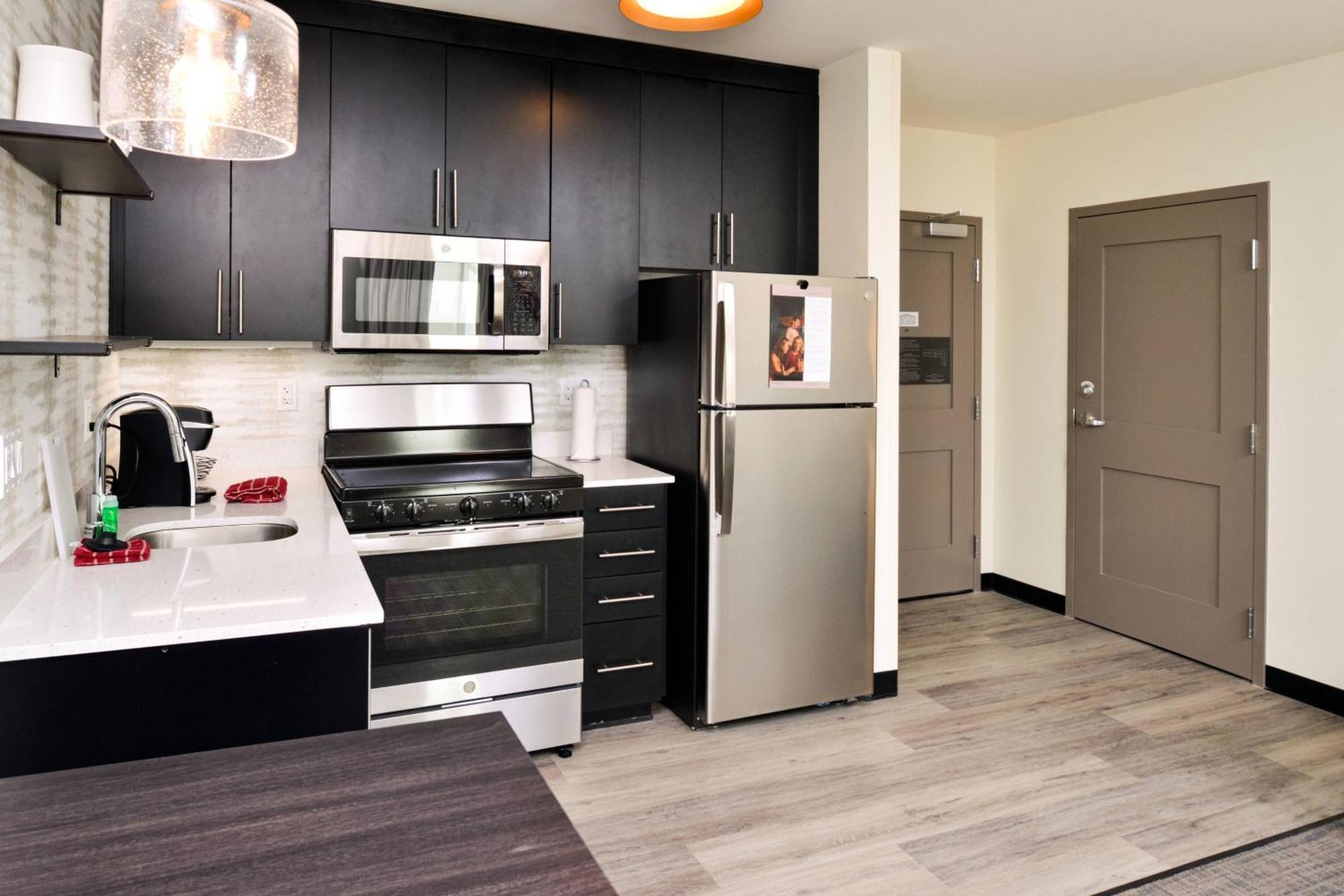 Residence Inn By Marriott Bakersfield West Екстериор снимка